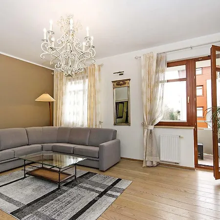 Neptun Six Apartamento